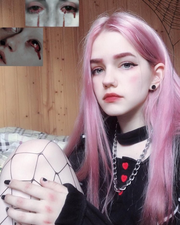 Girl with pink hair Tumbler