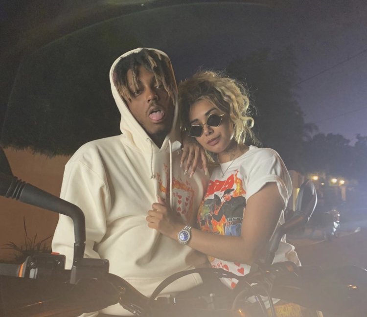 Jus Vorld with a girl