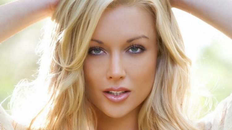 Kayden Cross in 1998