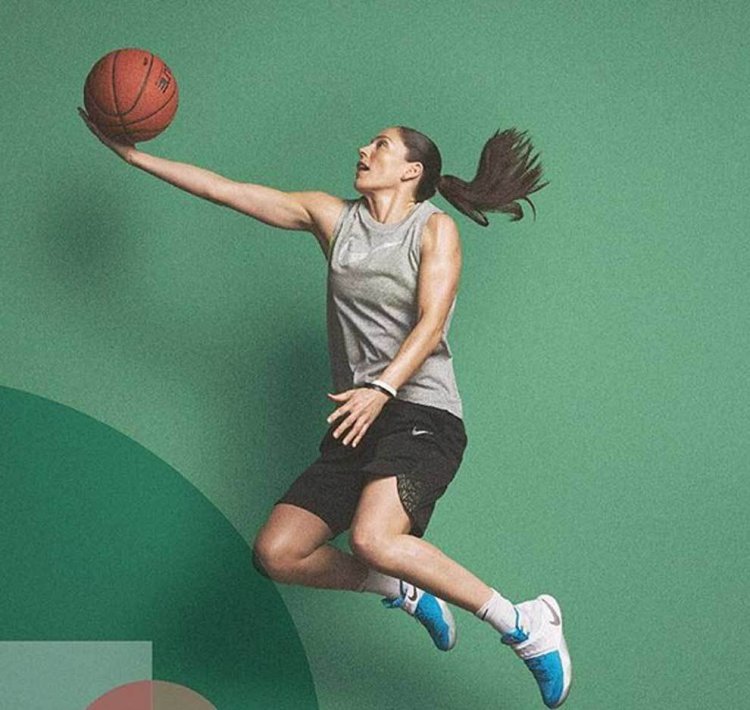 Lizek Eva basketball