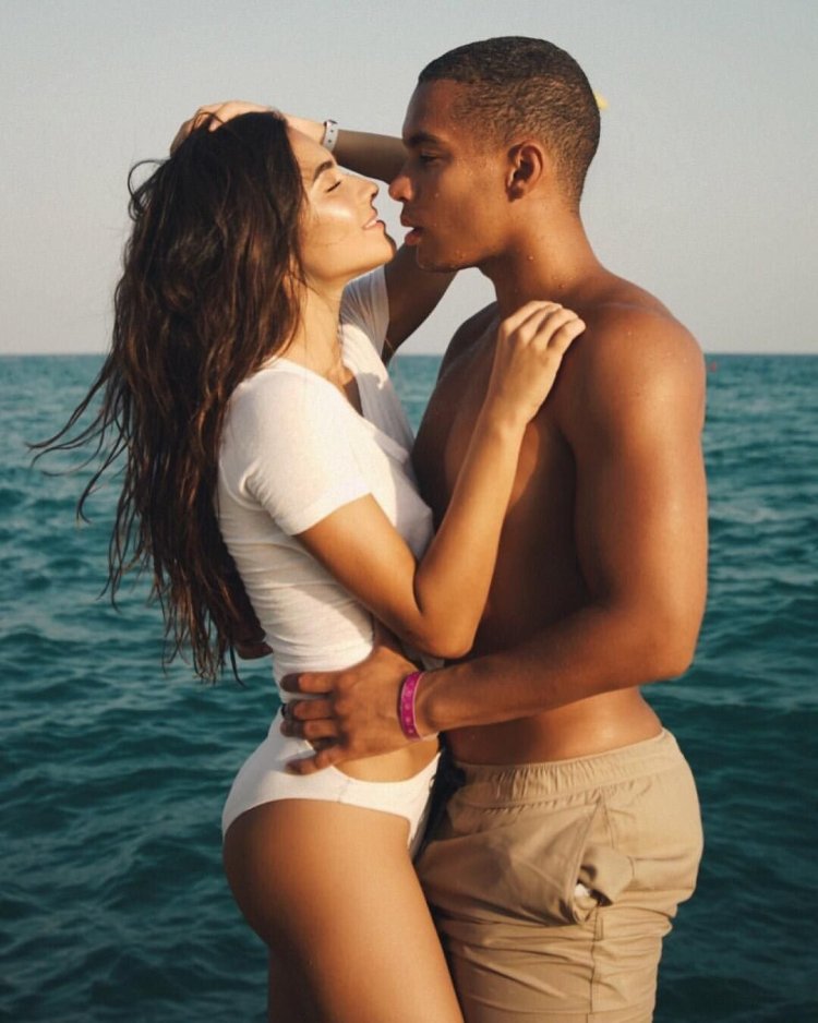 Diana Korkunova with a guy