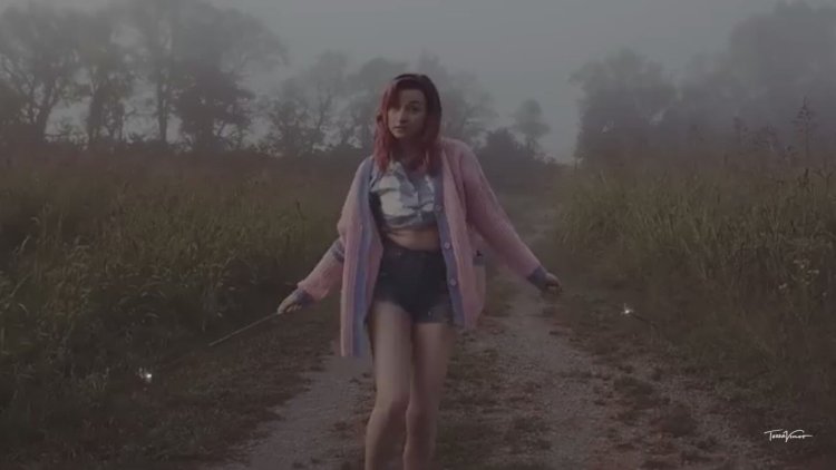 Tessa Weylet in Youth