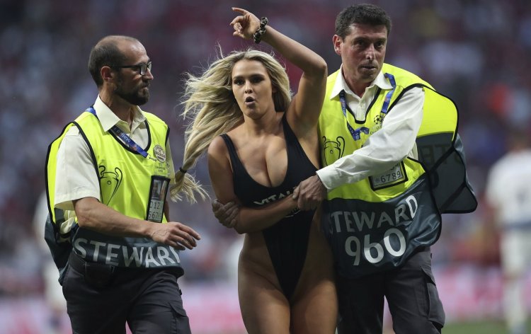 Kinsey Wolanski Vitaly