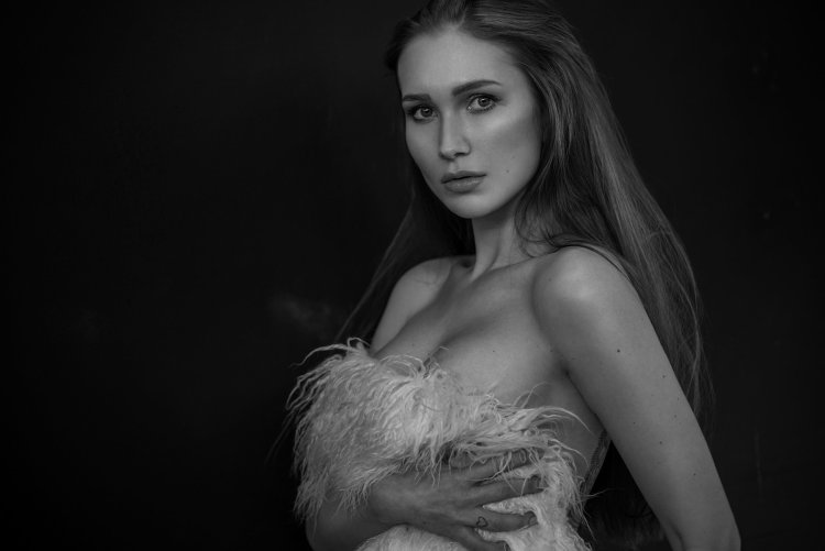 : Peter Coulson Model: @becpaws