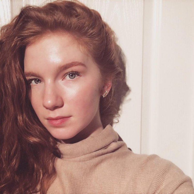 Annalis Basso American model