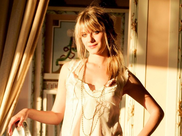 Melanie Laurent in Youth