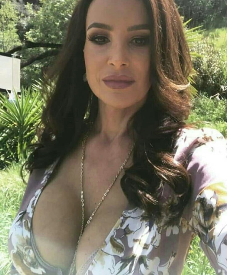 Lisa Ann 2019