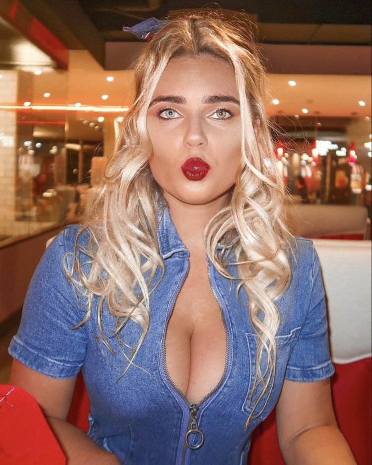 Ruby-Lee Coffee Toples