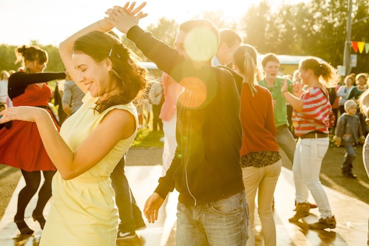 Open -air dancing