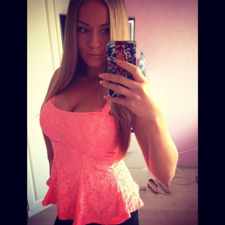 Ksenia Okuneva chest