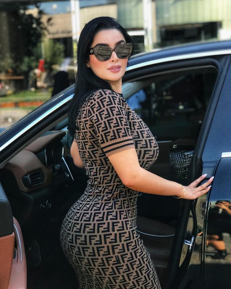 Indian women with large buttocks