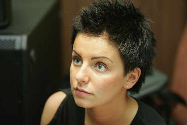 Julia Volkova haircut