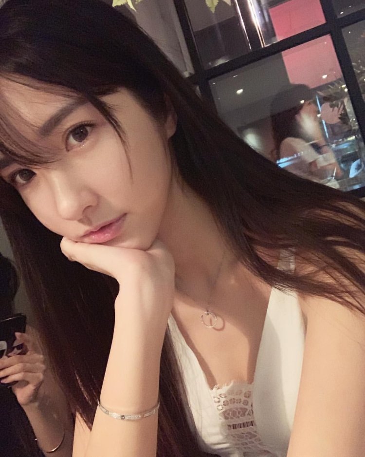 TAIWANESE Student Leaked