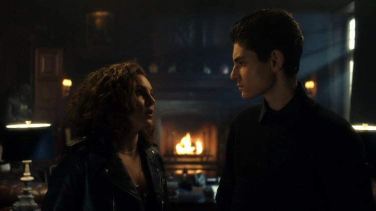 Gotham series Bruce Wayne and Selina Kyle