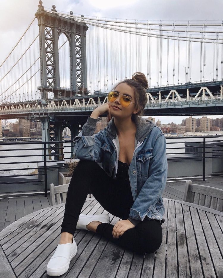 Beautiful girls Instists