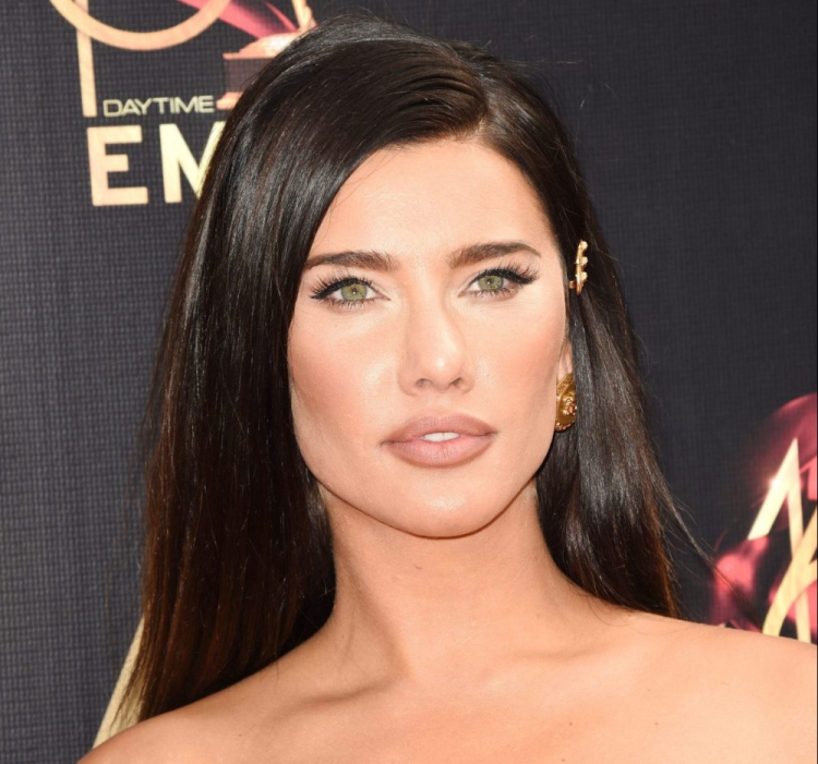 Jacqueline Makinnes Wood destination