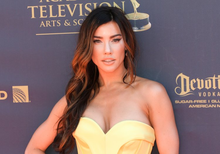 Jacqueline Macinnes Wood Bold and Beautiful