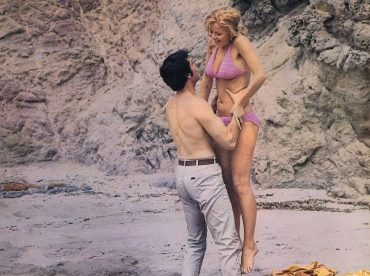 Suzanne Benton hotter