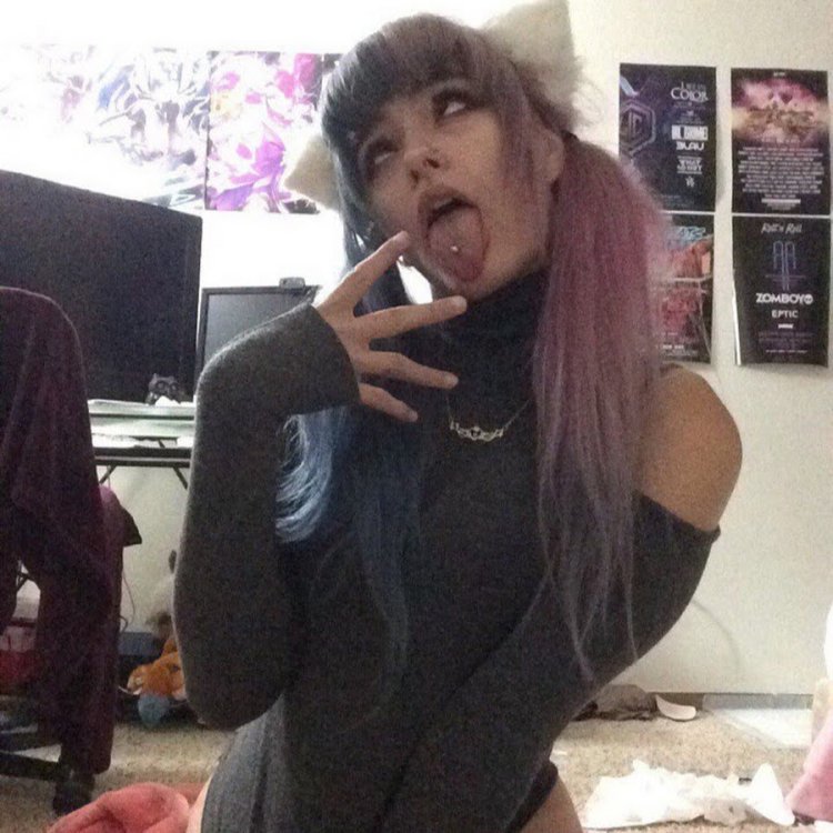 Selfie ahegao with tongue