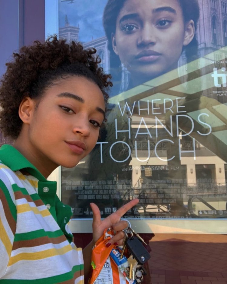 Amandla Stanberg with a girl