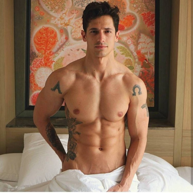 Taylor Marie Hill Model