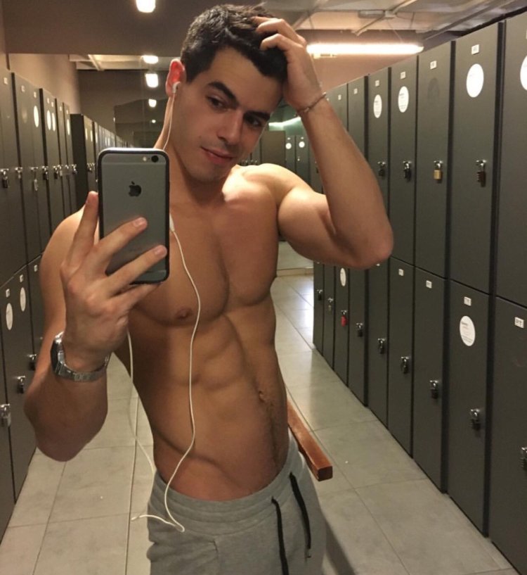 Elya Oganyan Actress