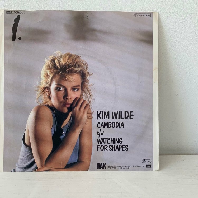 2001 - The Very Best of Kim Wilde