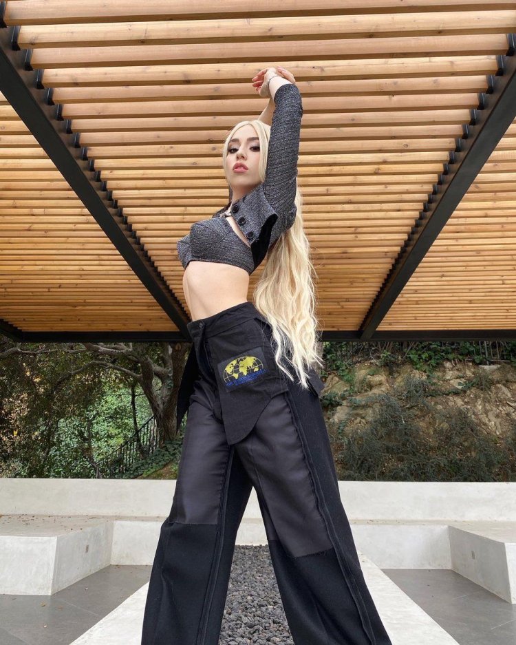 Ava Max in ordinary life