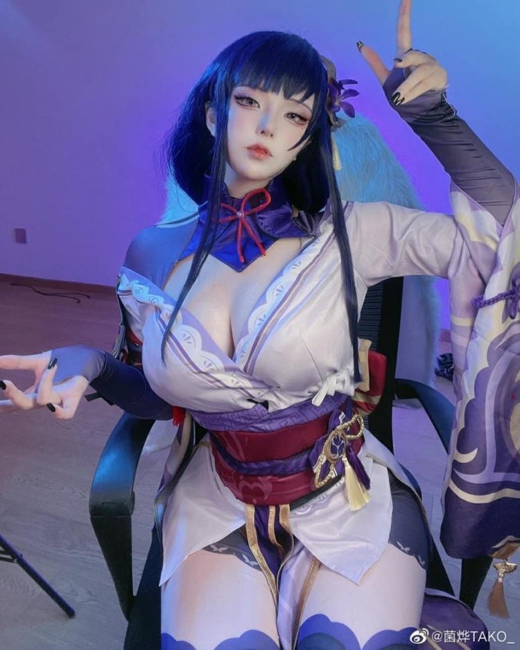 Takomayuyi cosplayers