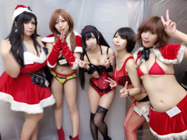 Erotic Japanese cosplay
