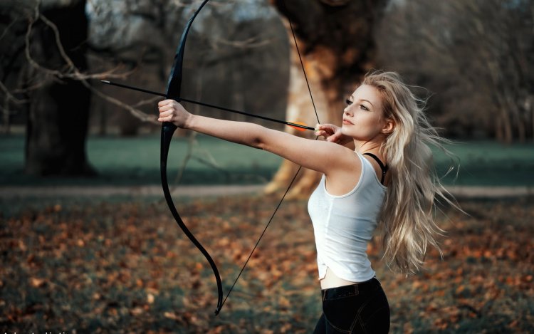 Girl archer