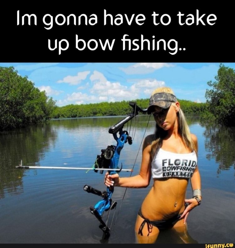 Bowfishing girls