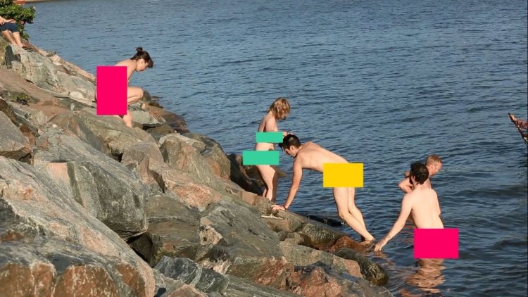 I like to swim naked