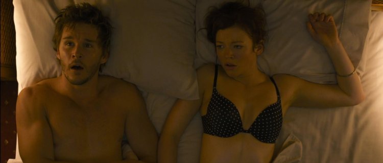 Sarah SNUK bed stage