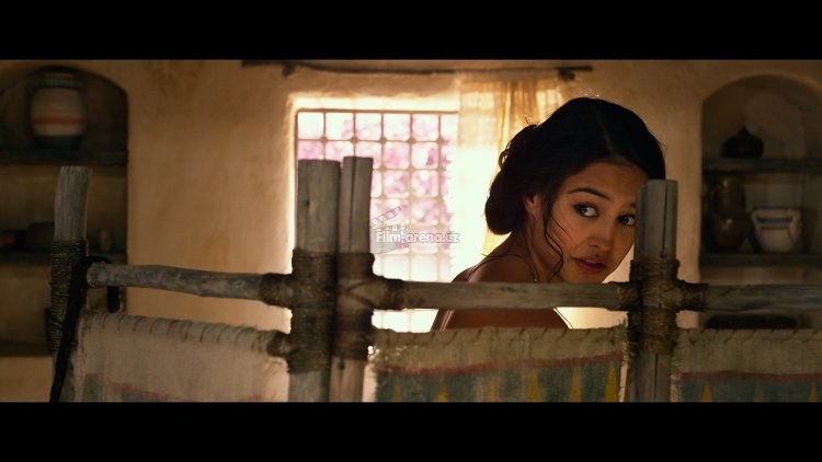 Courtney Iton gods of Egypt breasts