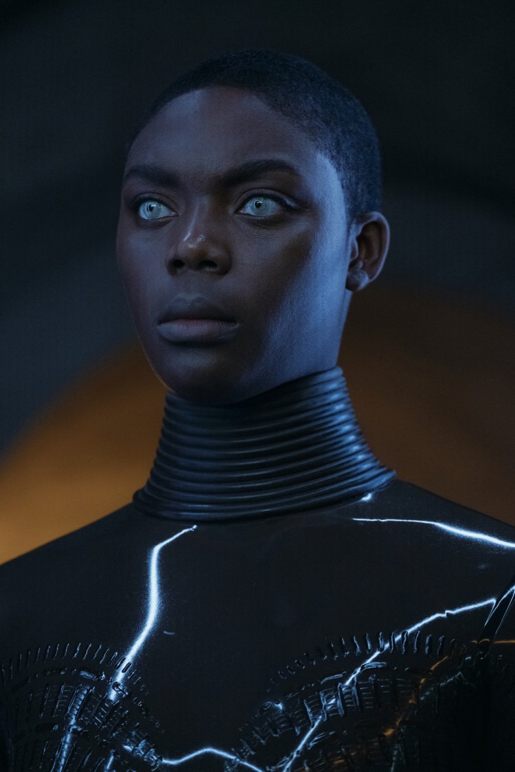 Selina Jones brought up by wolves