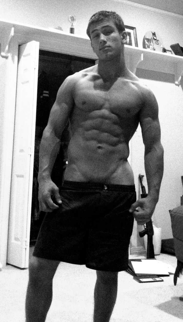 Michael Hoffman Bodybuilder Penis