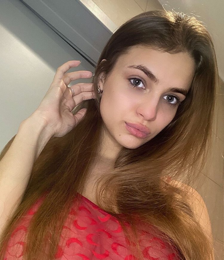 Hotliya Onlifanse plums