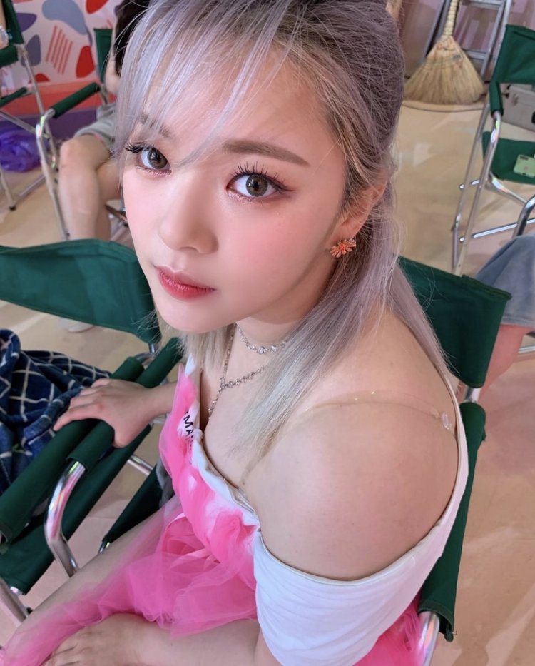 Jeongyeon Instagram