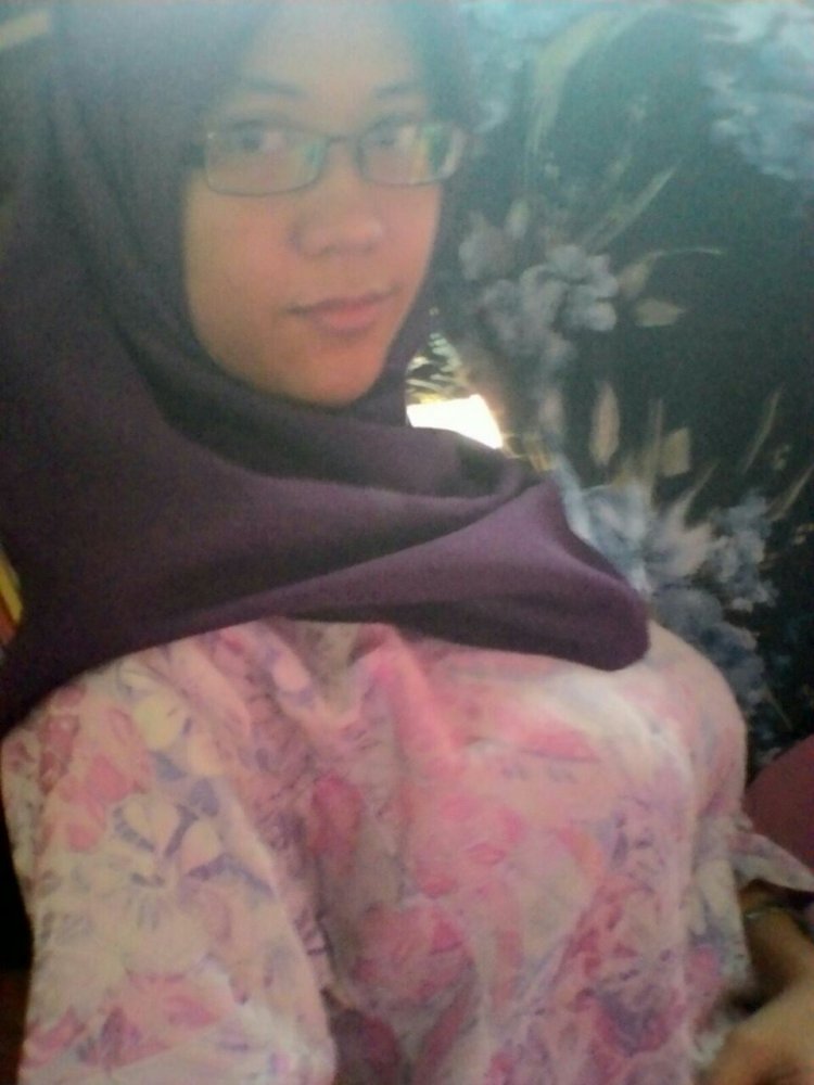 Jilbab SMA Pamer Tetek