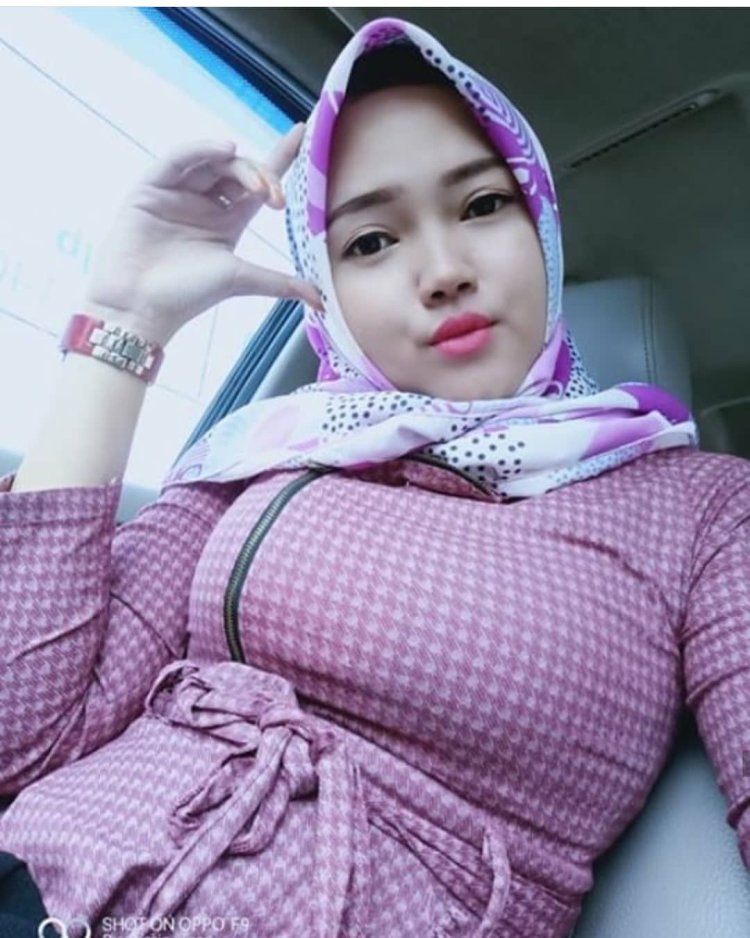 Jilbab Bokong Montok