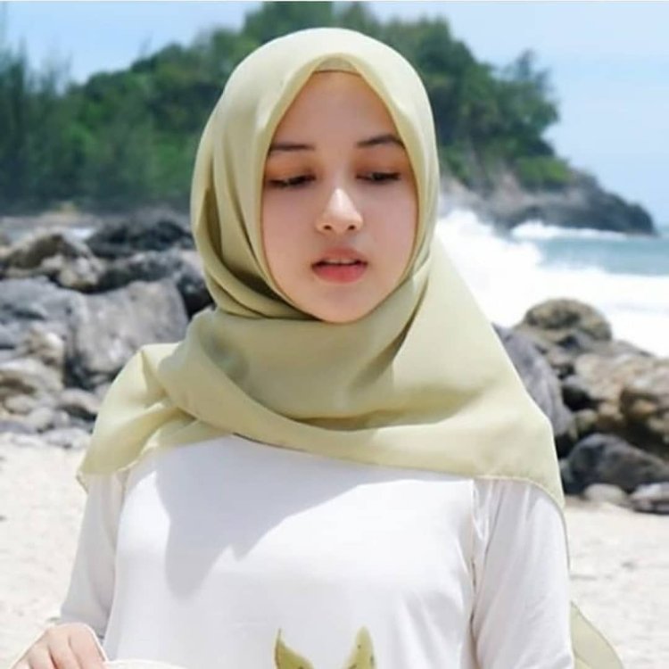 Indonesia is a Muslim girl