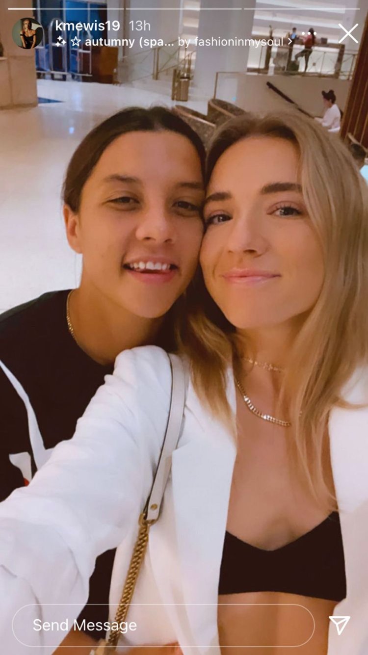 Samantha Kerr and Christie Muis