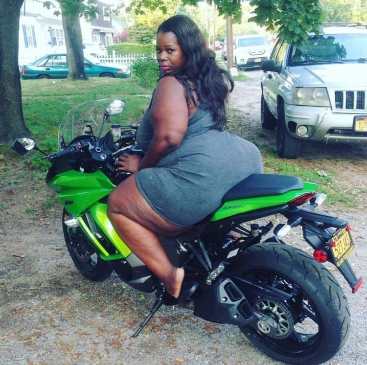 #Ssbbw #ssbbws #pearshape #pearhips #pearshape #bbwgirls