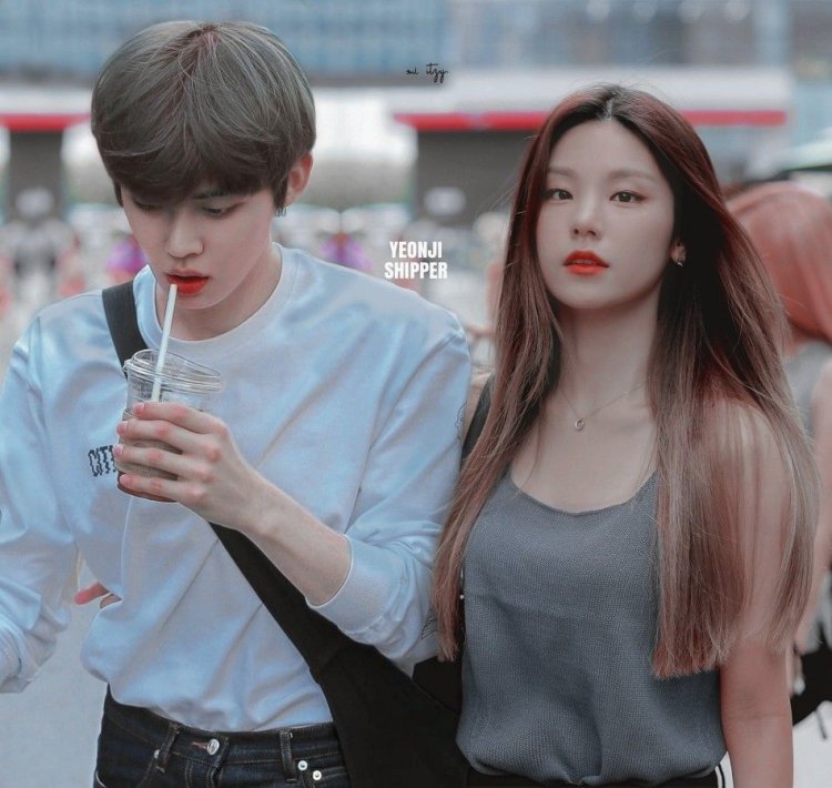 Hwang hyunjin and yeji