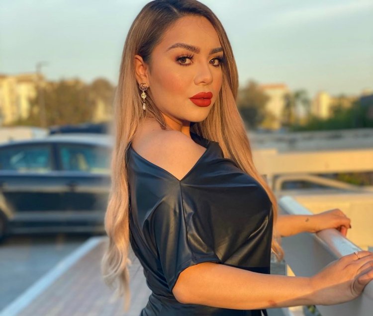 Leslie Aguilar Bikini