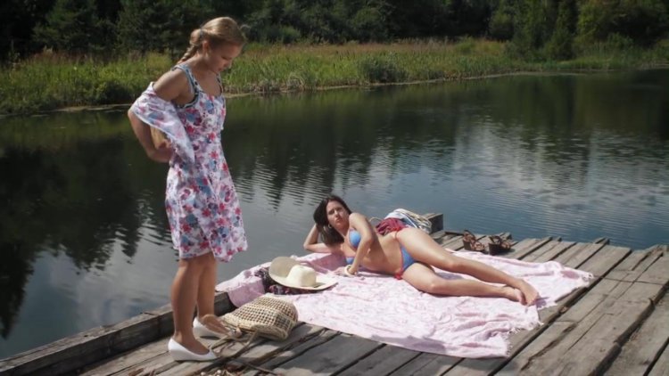 Polina Syrkina a look from eternity