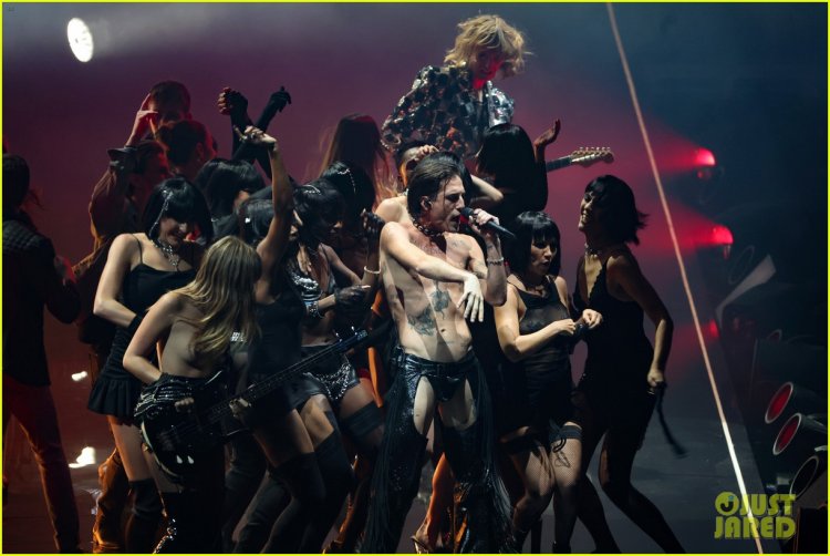 Damiano David at the 2022 MTV VMAs