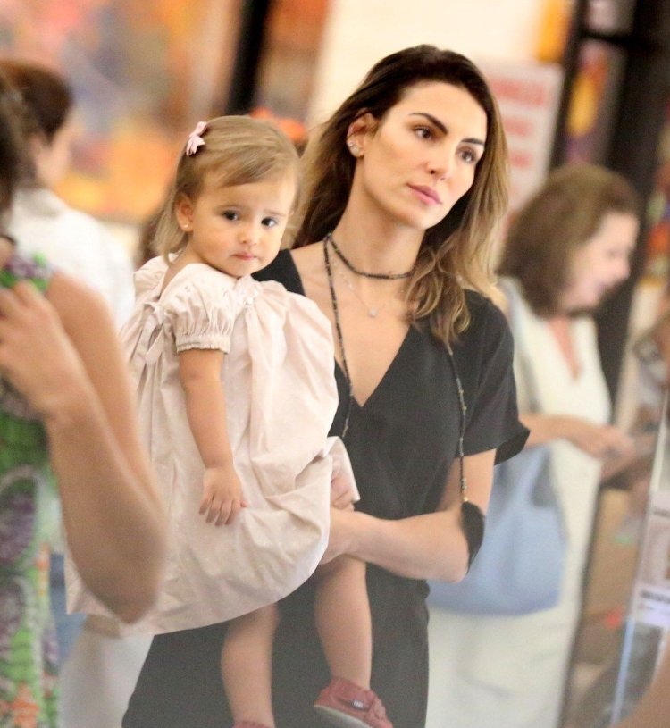 Mel Fronkoviak her daughter