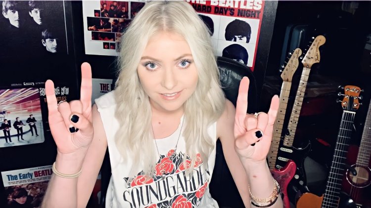 Taylor Momsen 2020